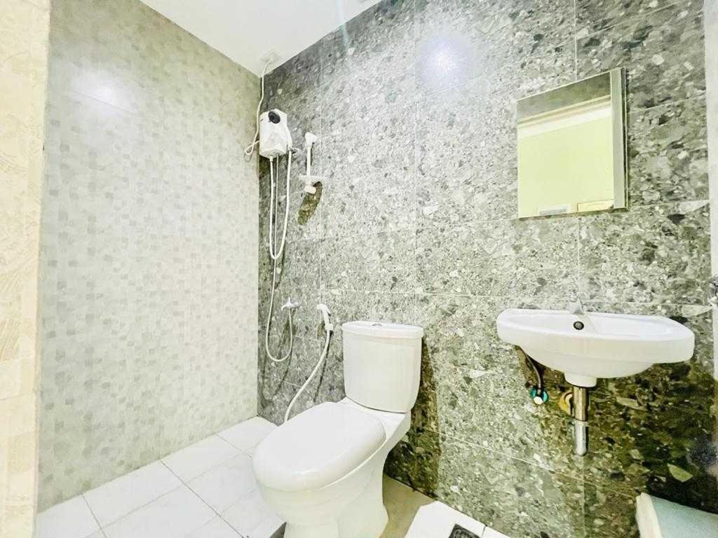 Oyo 1008 Armond Bed And Breakfast Lapu-Lapu City Bagian luar foto